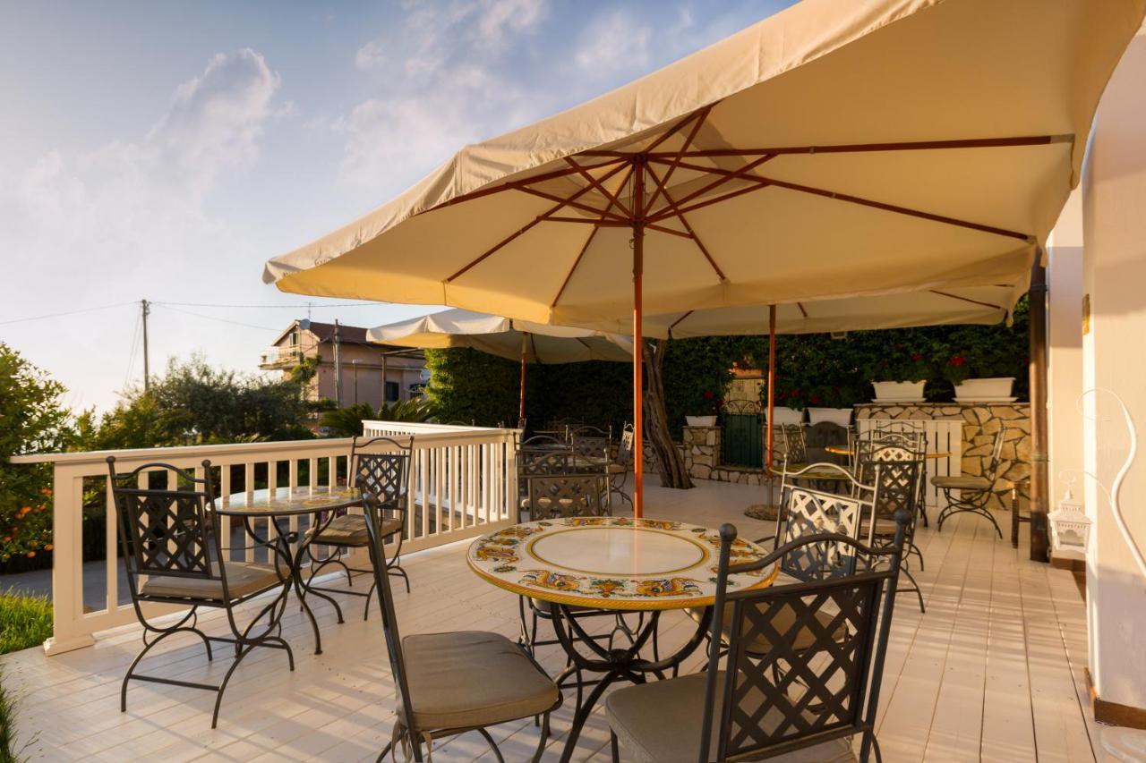 Villa Pane Resort ซอร์เรนโต ภายนอก รูปภาพ