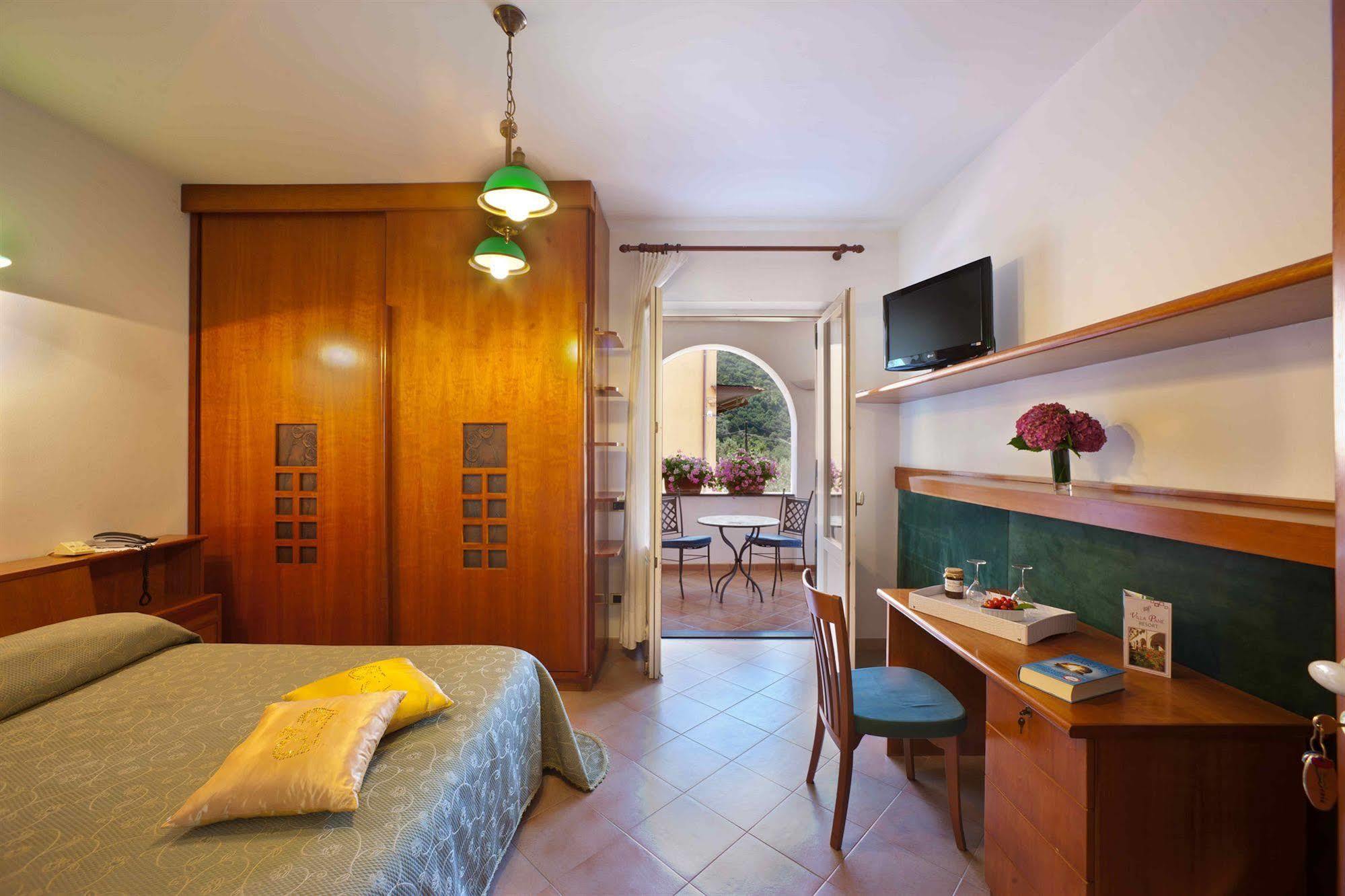 Villa Pane Resort ซอร์เรนโต ภายนอก รูปภาพ
