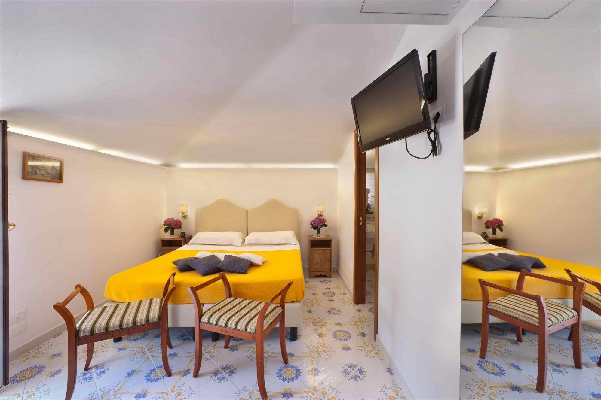Villa Pane Resort ซอร์เรนโต ภายนอก รูปภาพ